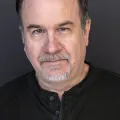 Steven Lowe