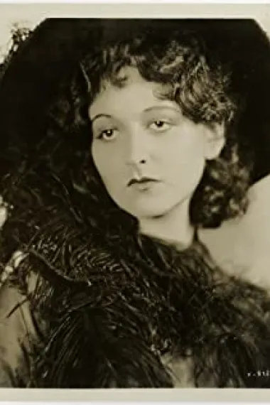 娜塔莉·金斯顿