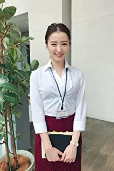 高田里穗