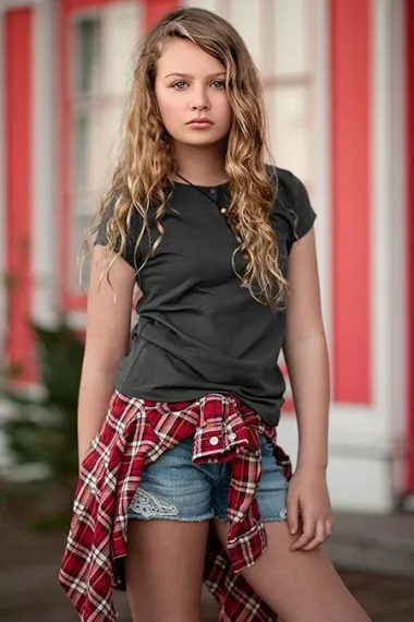 Kira McLean