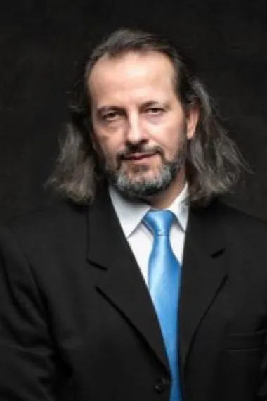 伊斯特万·阿尔多特