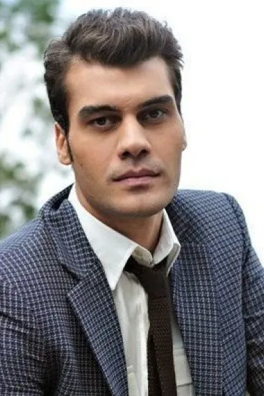 奥兹古尔坎·切维克