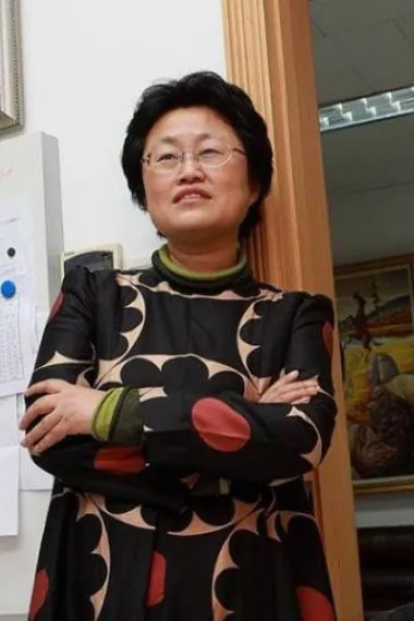 袁梅