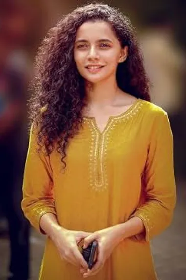 Athulya Chandra