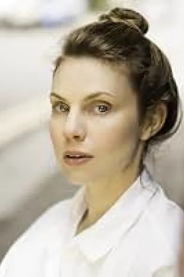 Annabel Bates