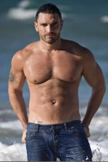 Julián Gil