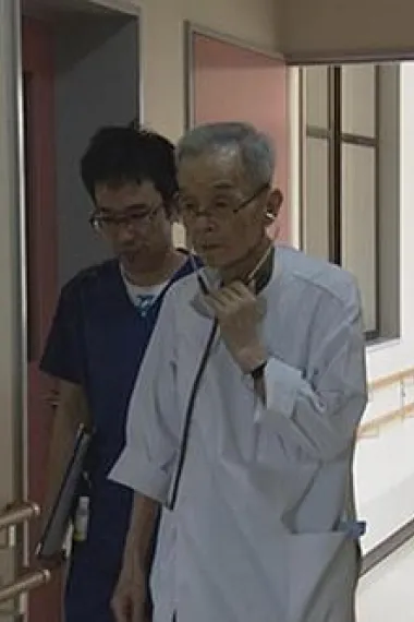 最后站着的医生 下载