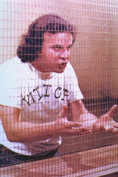 他真的很酷 下载